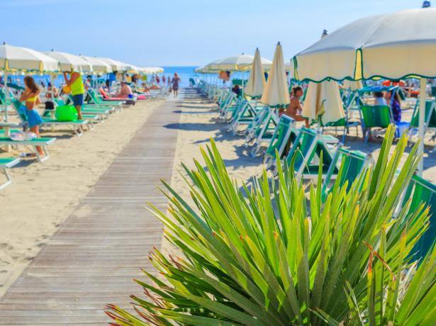 hotelesplanadecesenatico fr semaine-juillet-all-inclusive-a-l-hotel-pour-familles-a-cesenatico 011