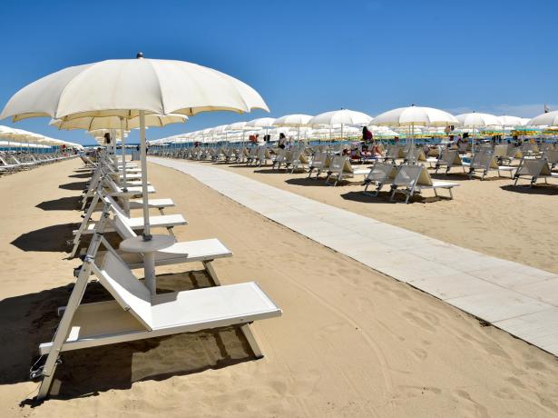 hotelesplanadecesenatico de juli-angebot-im-hotel-am-meer-in-cesenatico 012