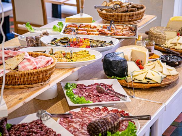 hotelesplanadecesenatico it last-minute-giugno-in-hotel-3-stelle-al-mare-a-cesenatico 011